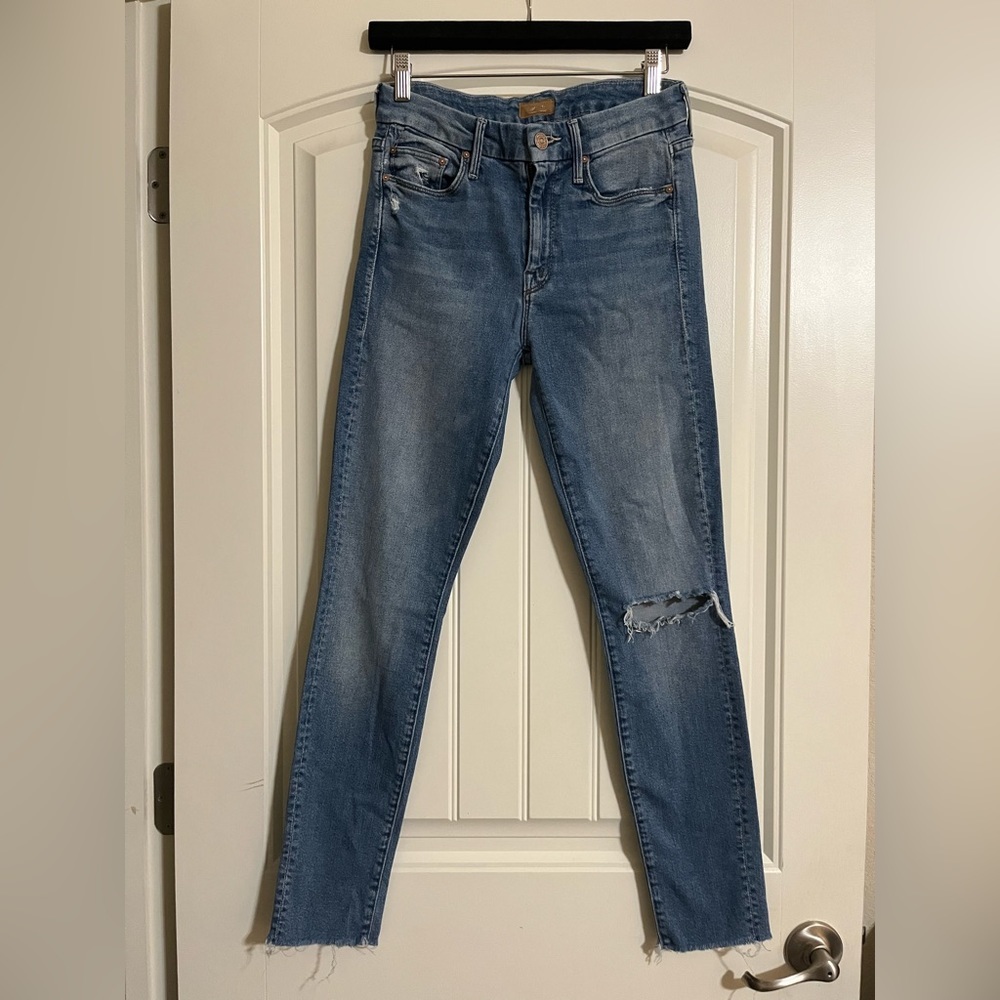 Mother Looker Ankle Fray Size 26